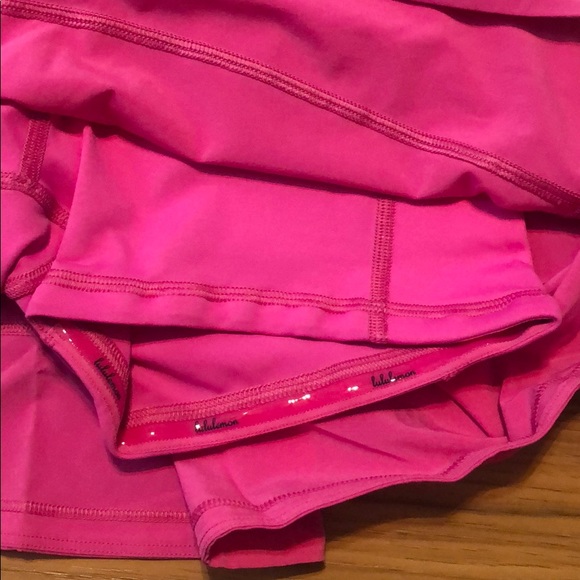 NWT pace rival skirt in sonic pink size 4/6/8 - Picture 8 of 8